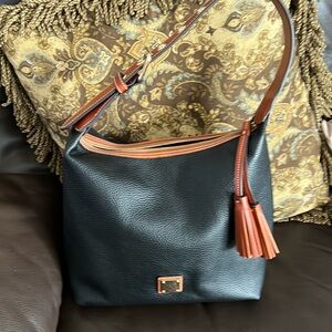 Dooney & Bourke black leather bucket handbag gently used